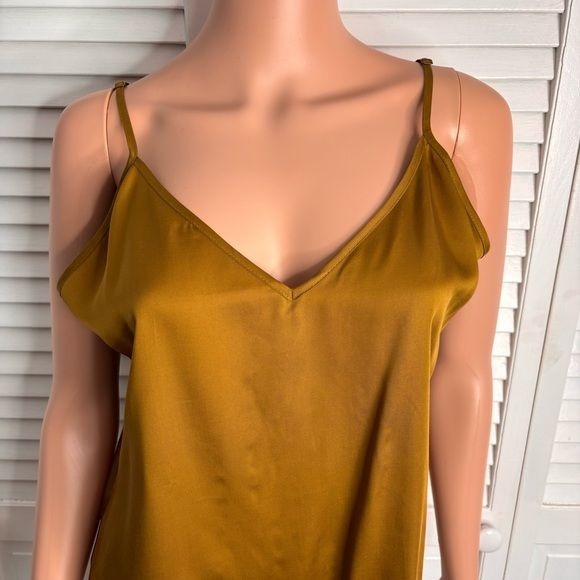 *NEW* ETTITUDE Chamomile Sateen Camisole Size M
