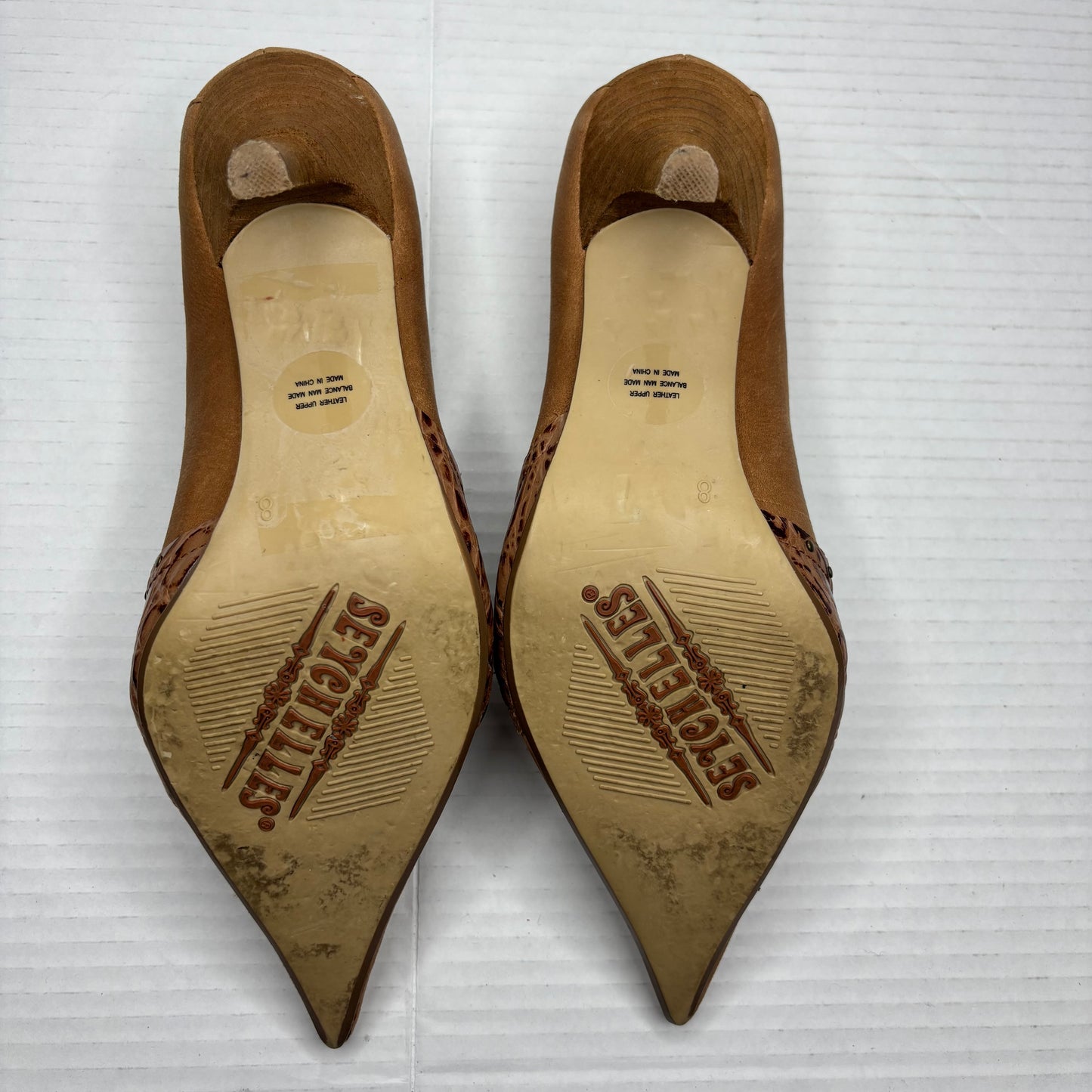 SEYCHELLES Pointed Toe Buckle Tan & Croc Embossed Leather Pumps Size 8