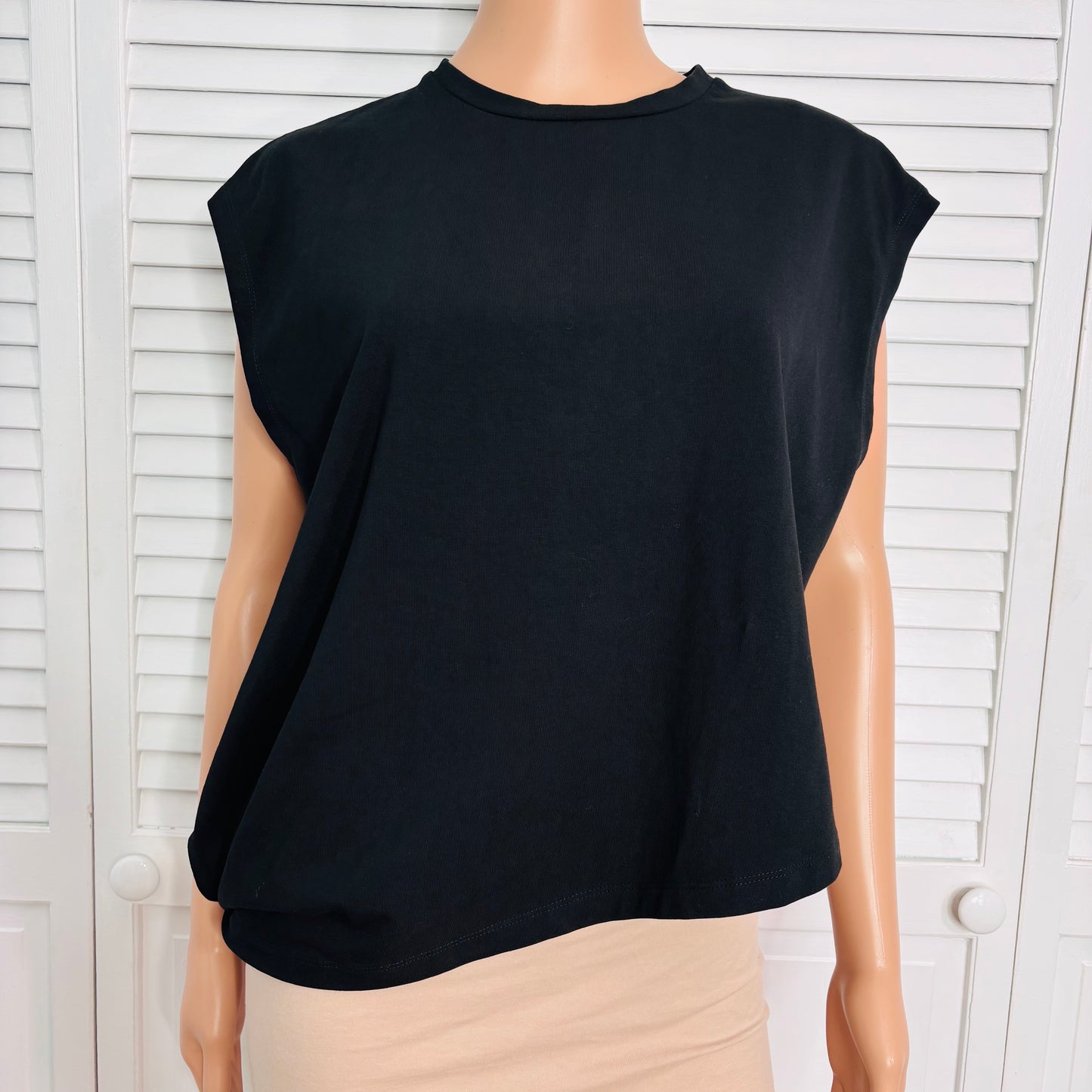 SAINT + SOFIA Black Organic Cotton Cap Sleeve Tee Size 10