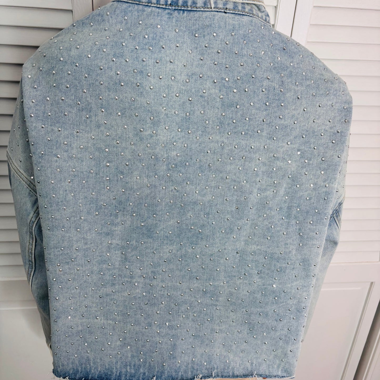 BLUE B Oversized Rhinestone Washed Denim Jacket Size Large