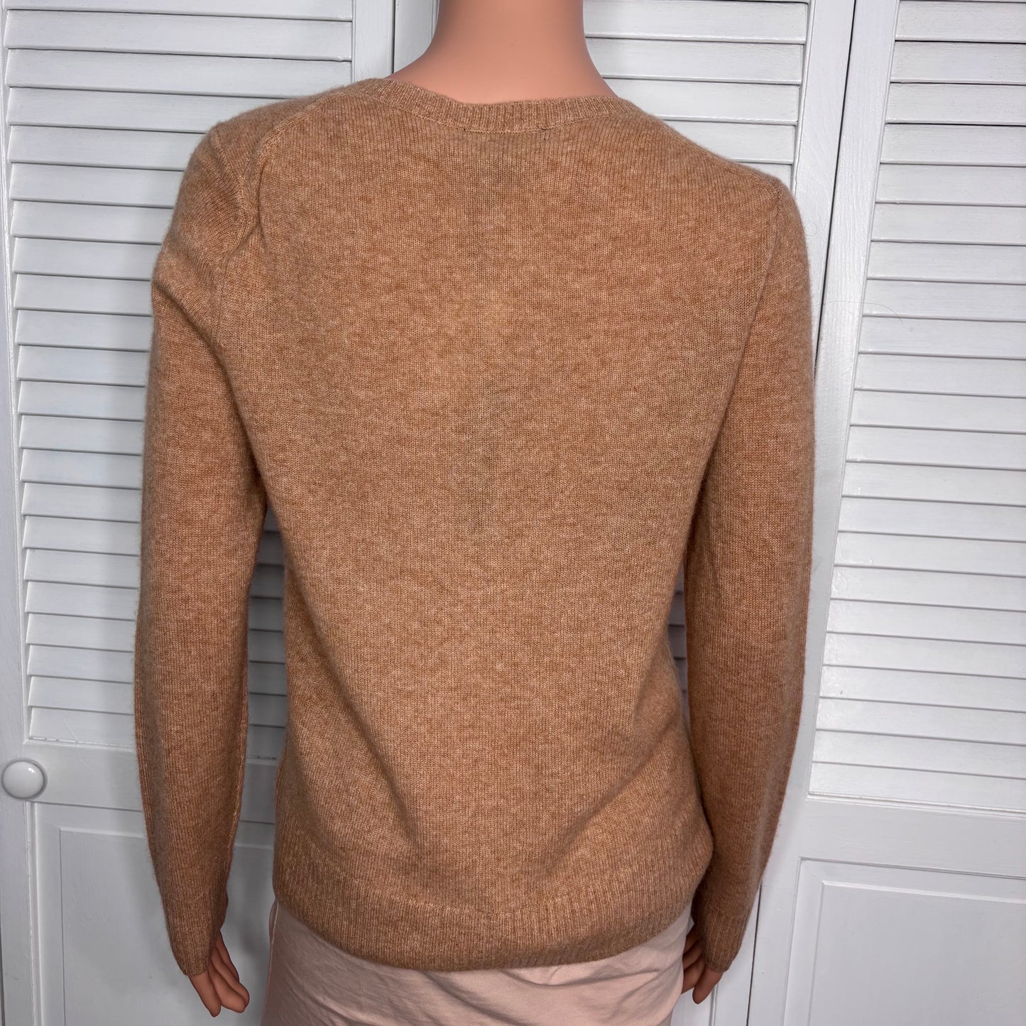 SAKS FIFTH AVENUE Classic Cashmere Cardigan Sweater in Tan Size Medium