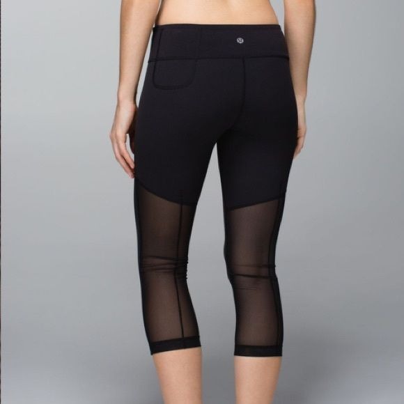 LULULEMON Breathe Easy Black Crop Leggings Size 8