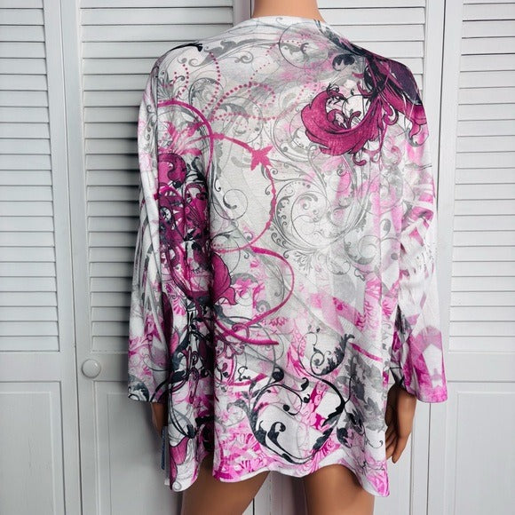 *New* UNITY WORLD WEAR White Geometric Print Top Size 2X