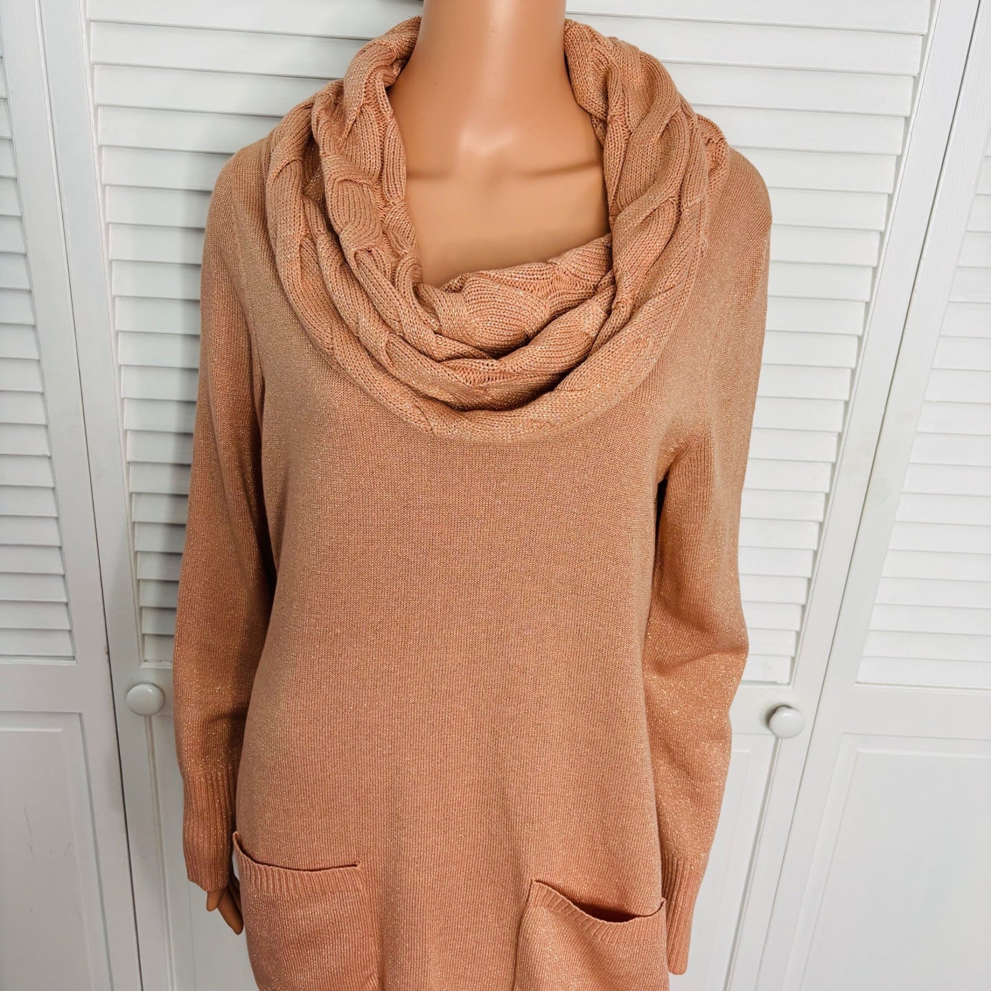 SOHO STREET BY New York & Company Cowl Neck Sweater in Light Pink Size Medium