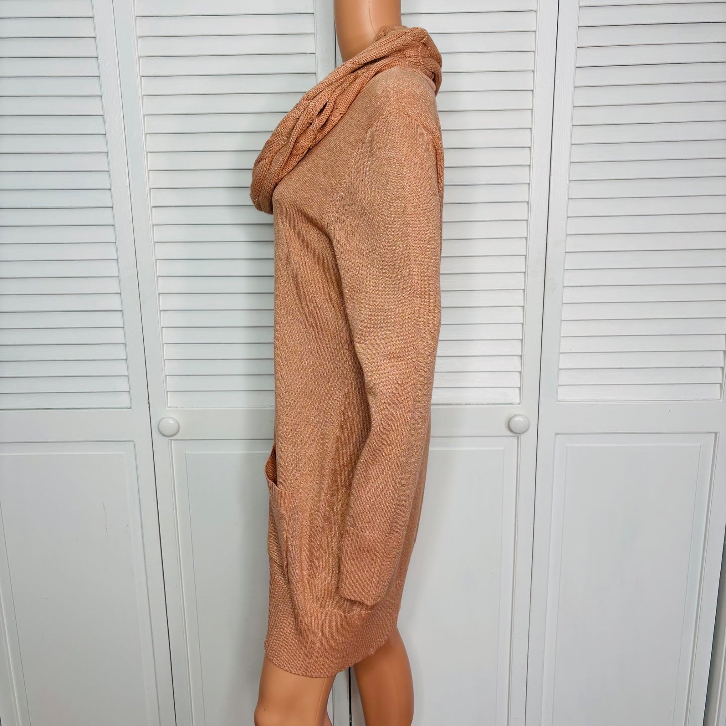 SOHO STREET BY New York & Company Cowl Neck Sweater in Light Pink Size Medium