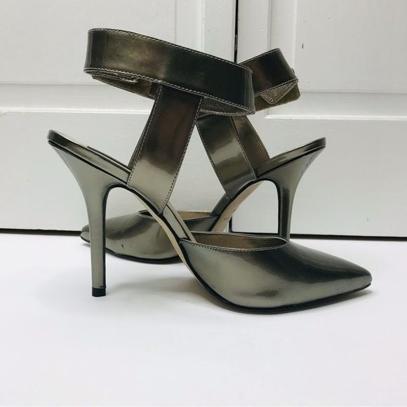 STEVEN By Steven Madden Metallic Gray Pointed Toe Heels Size 9