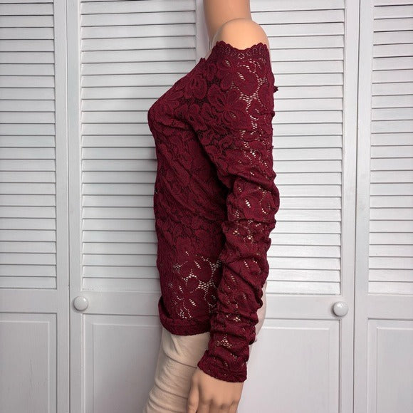 NEW PATTYBOUTIK Boatneck Sweetheart Inset Floral Lace Blouse in Burgundy Size Medium