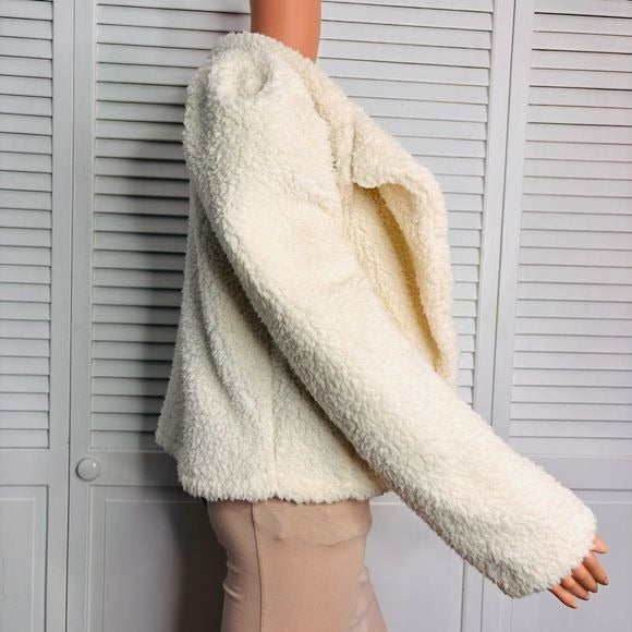 ELLISON Ivory Puff Sleeve Teddy Bear Short Coat Size Large