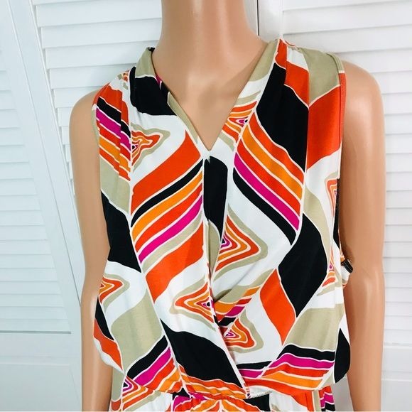 TRINA TURK Abstract Print Sleeveless V-Neck Dress Size 10