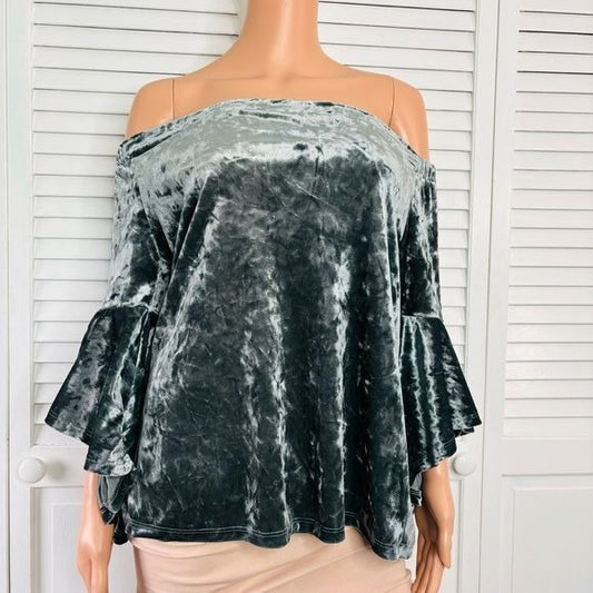 *NEW* EE:SOME Charcoal Velvet Bell Sleeve Velvet Top