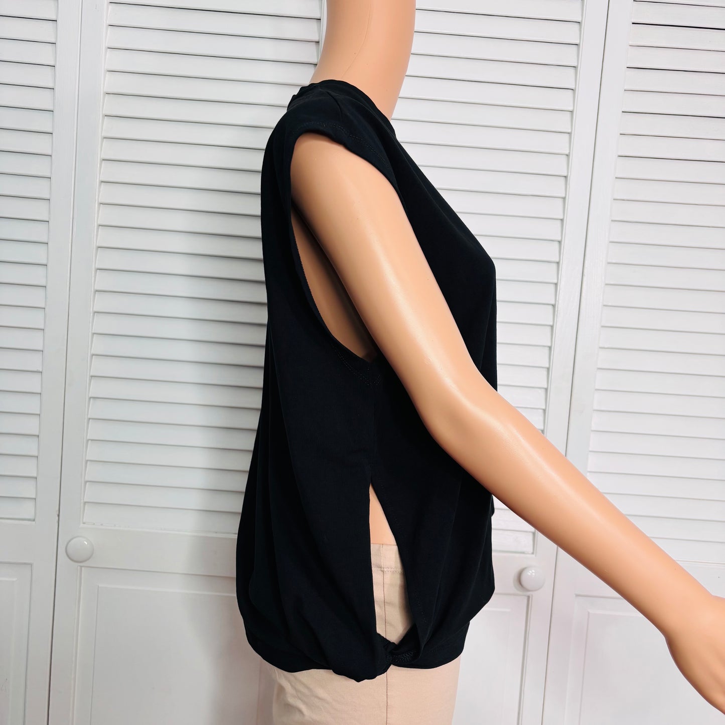 SAINT + SOFIA Black Organic Cotton Cap Sleeve Tee Size 10