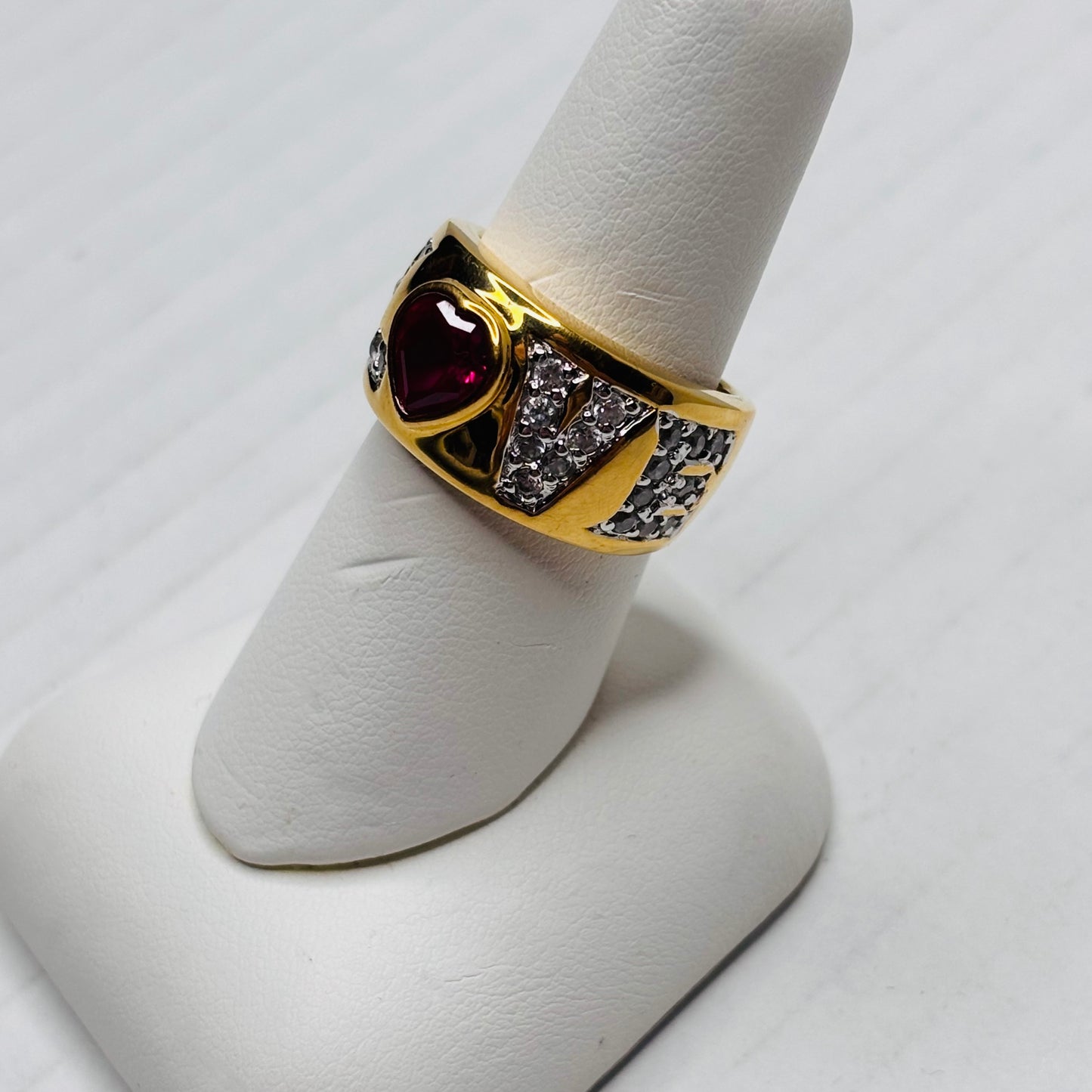 14K Yellow Gold “LOVE” with Ruby Heart and Diamond Set Gold Vintage Ring Size 7
