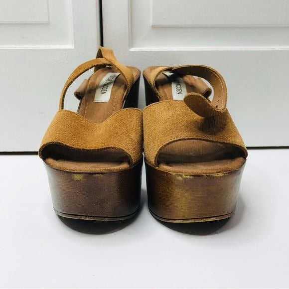 STEVE MADDEN Camel Suede Wooden Platform Heels