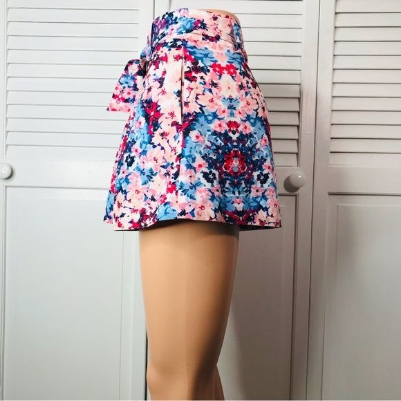 PARKER Floral Print Lightweight Belted Shorts Size M
