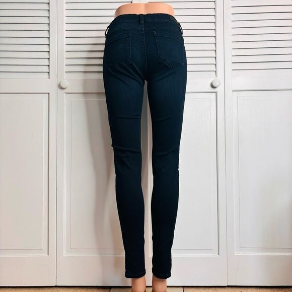 BLANK NYC Skinny Classique Dark Blue Jeans Size 25