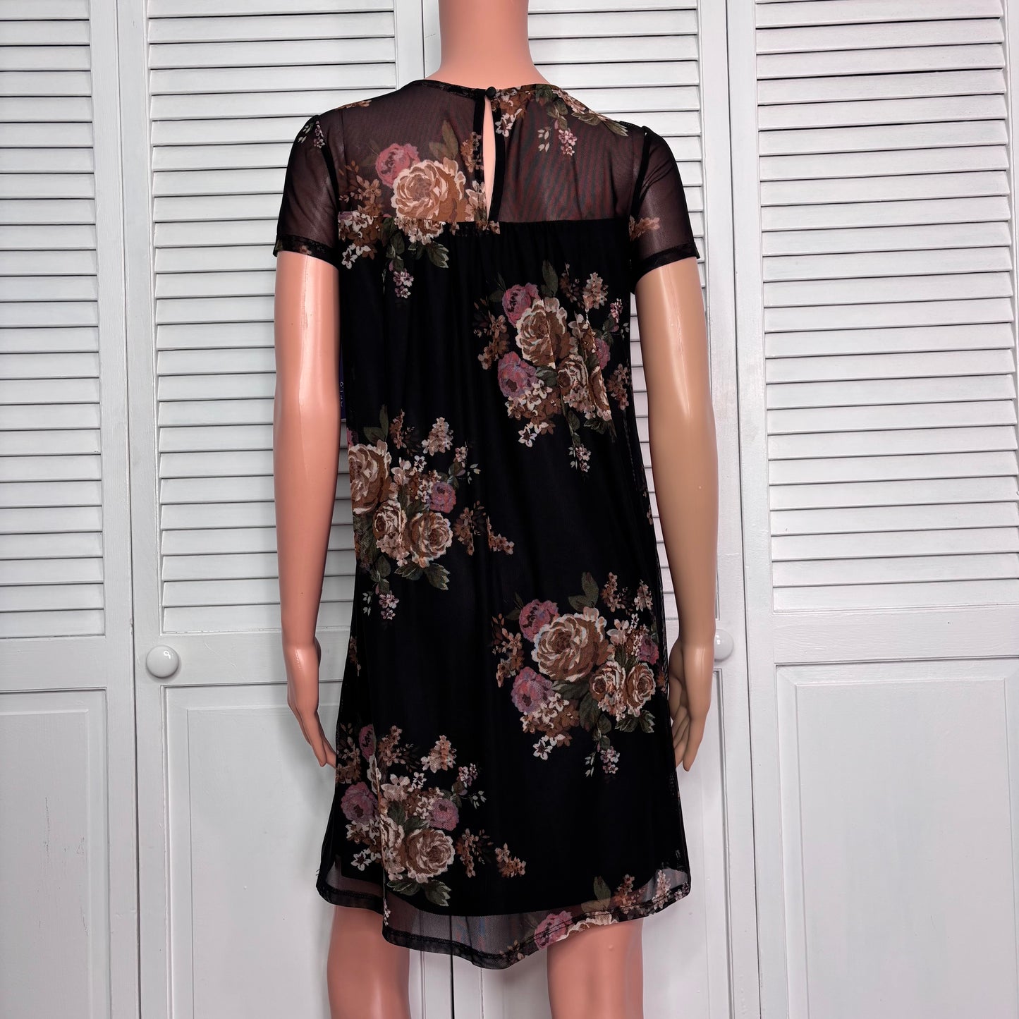 *New* APT.9 Printed Shift Dress in Black Size Small