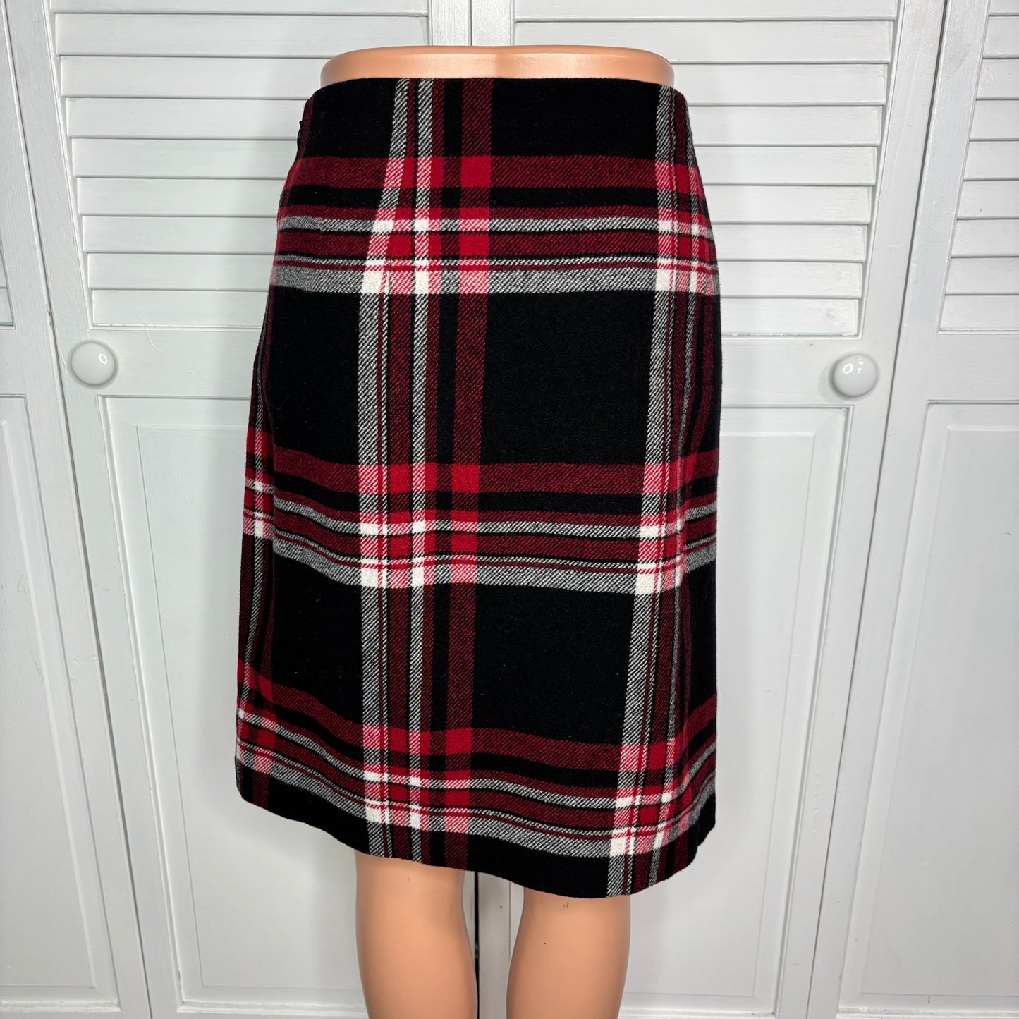 TALBOTS Red & Black Plaid Wool Blend A-Line Skirt Size 14