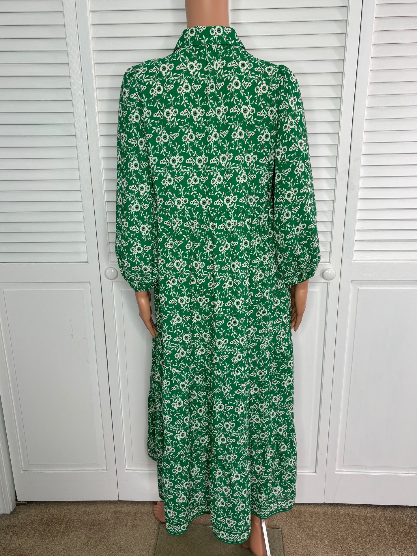 New MAX STUDIO Green Floral Tiered Maxi Dress Size Small
