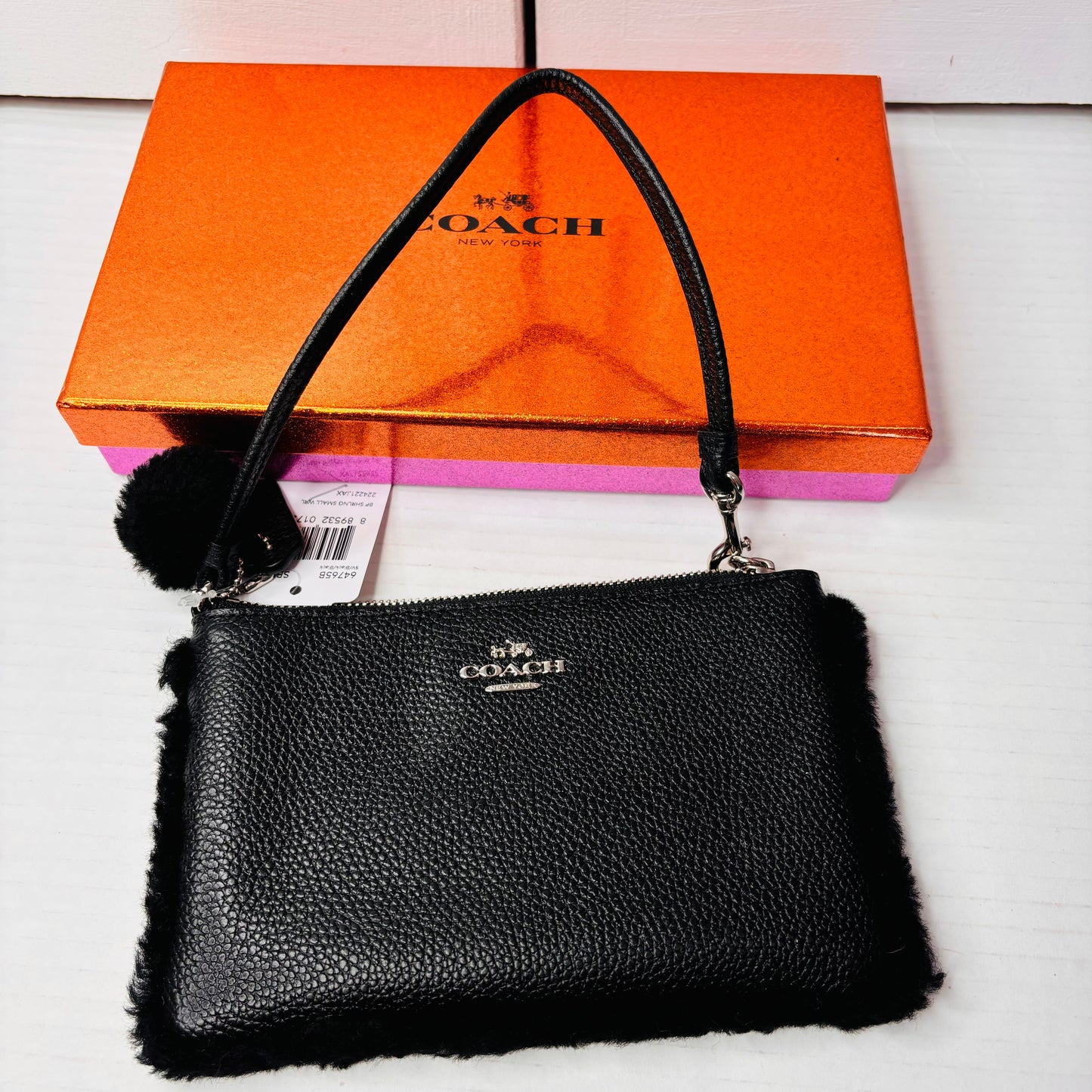 *NEW* COACH Black Shearling Trim Pebbled Leather Wristlet