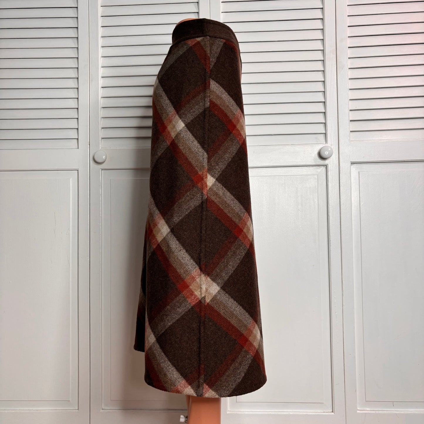 BEAR TWO STYLE Vintage Brown Plaid Skirt Size 4