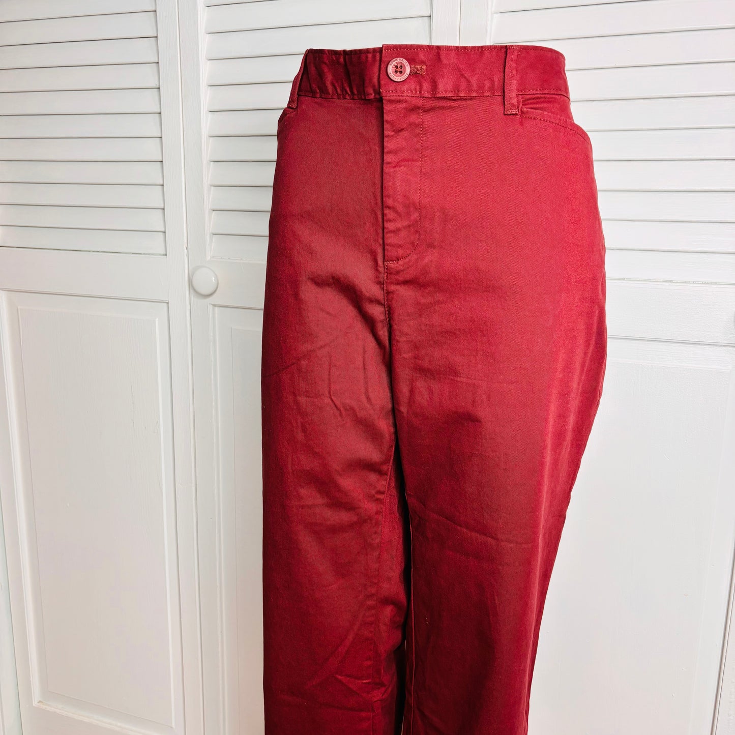 *NEW* EDDIE BAUER Legendwash Stretch Curvy Crop Jeans Size 16