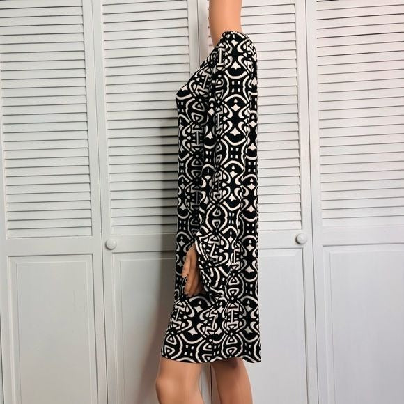 LAUNDRY BY SHELLI SEGAL Boat Neck Printed Matte Jersey Shift Dress Size 8