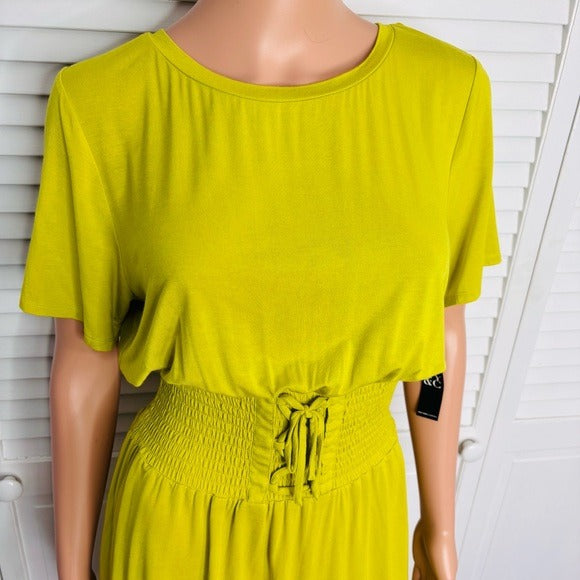 *New* NEW YORK & COMPANY Olive Green Short Sleeve Dress Size Medium