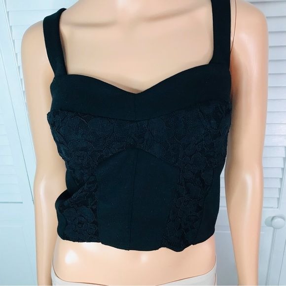 ANTHROPOLOGIE Black Lace Crop Top Size Medium