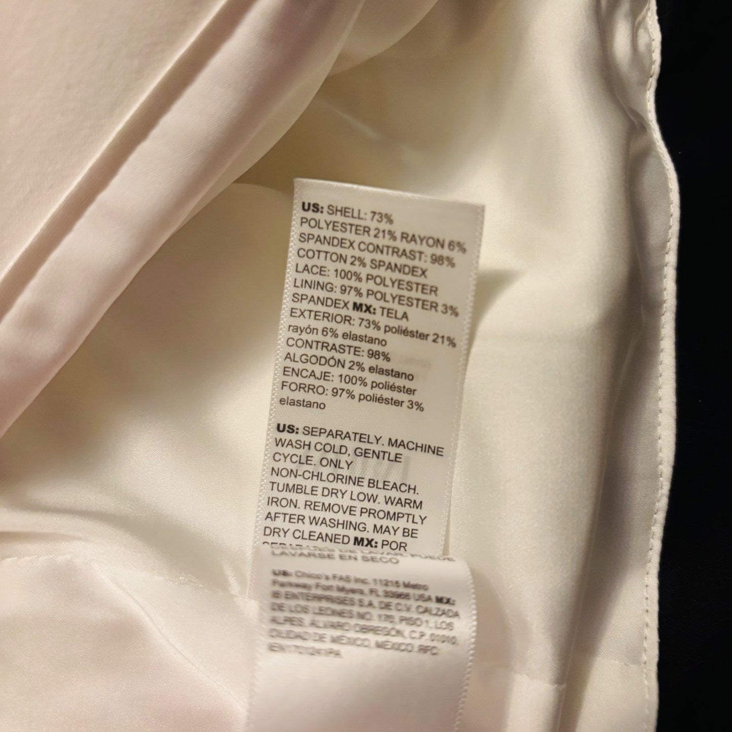 WHITE HOUSE BLACK MARKET Petite Fashion Blazer With Lace in White Size 8