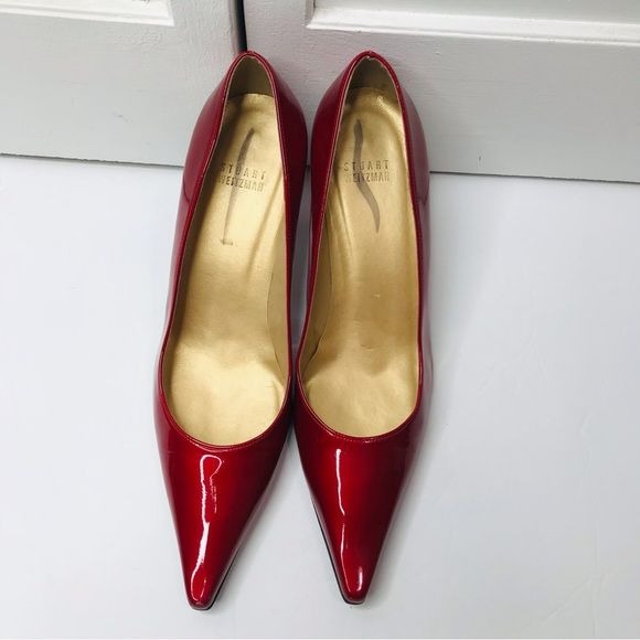 STUART WEITZMAN Candy Apple Red Patent Leather Pointed Toe Pumps 9.5M