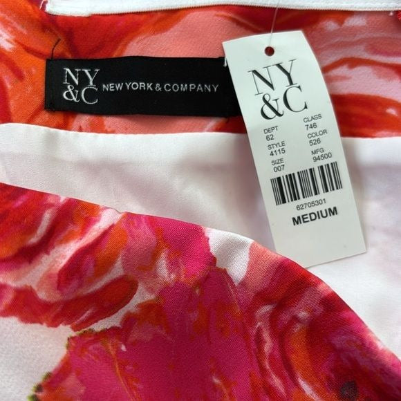*New* NEW YORK & COMPANY Floral Strapless Romper Size Medium