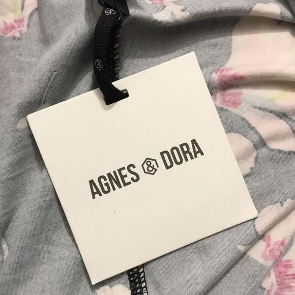 *New* AGNES & DORA Falling Iris Black Floral Leggings Size Large