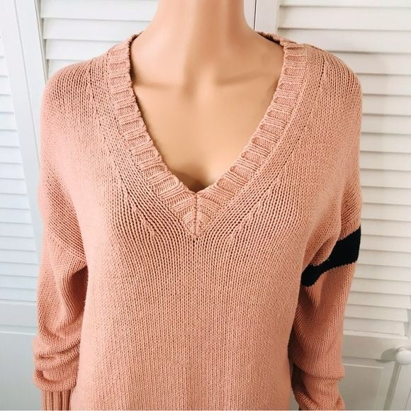 360 SWEATER Pink V-Neck Knit Pullover Sweater Size M