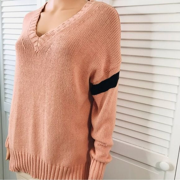 360 SWEATER Pink V-Neck Knit Pullover Sweater Size M