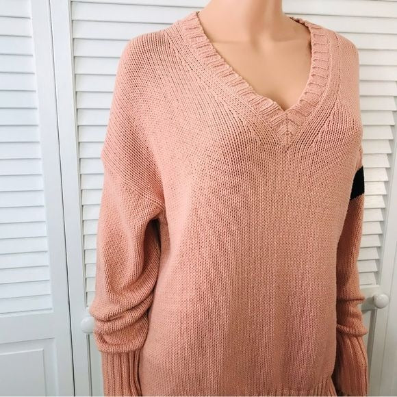 360 SWEATER Pink V-Neck Knit Pullover Sweater Size M