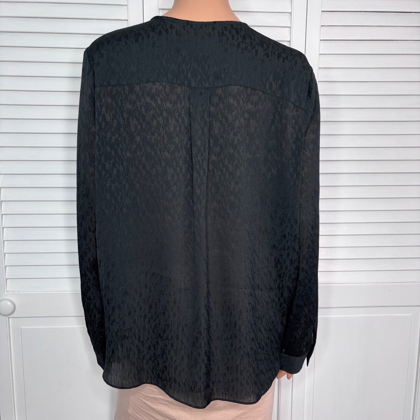 NEW NYDJ Flounce Crossover Floral Blouse in Black Size Large