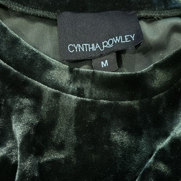 CYNTHIA ROWLEY Green Crushed Velvet Pullover Shirt Size Medium