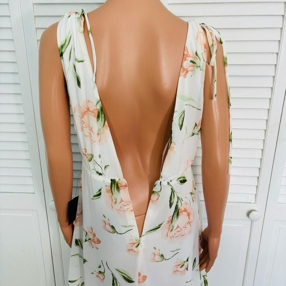 New LULUS Romantic Possibilities White Floral Print Maxi Dress Size Large