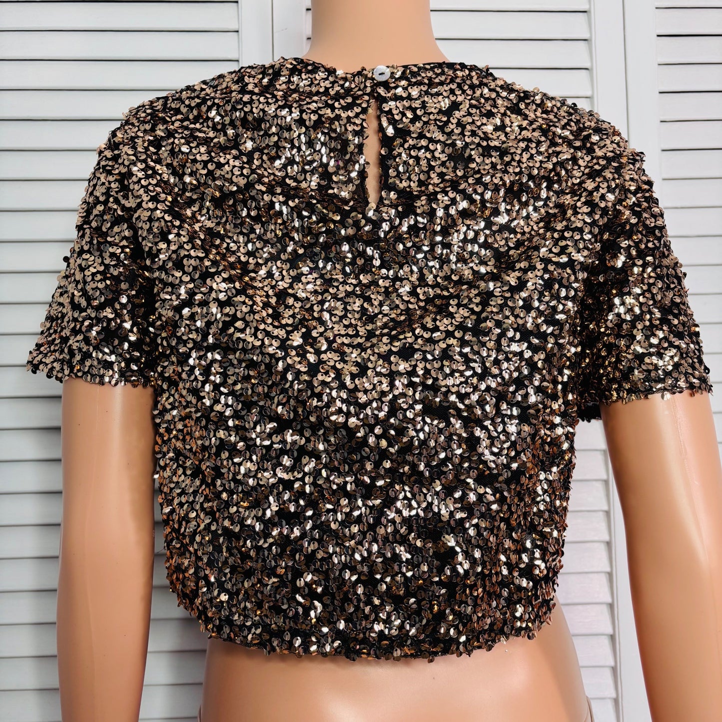 NEW BUDDY LOVE Spicy Crop Top in Gold Size XS