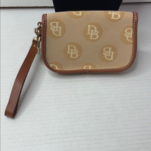 DOONEY & BOURKE Vintage Signature Brown Canvas Leather Monogram Wristlet