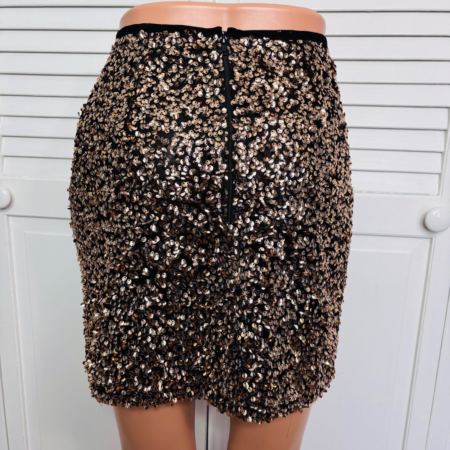NEW BUDDY LOVE Spicy Mini Skirt in Gold Size XS