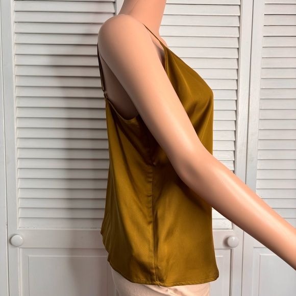 *NEW* ETTITUDE Chamomile Sateen Camisole Size M