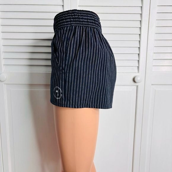 PERFORMANCE APPAREL Striped Shorts Size Large