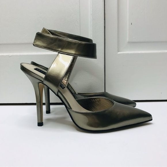 STEVEN By Steven Madden Metallic Gray Pointed Toe Heels Size 9