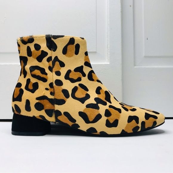 AZURA Love Animal Print Boots Size 38