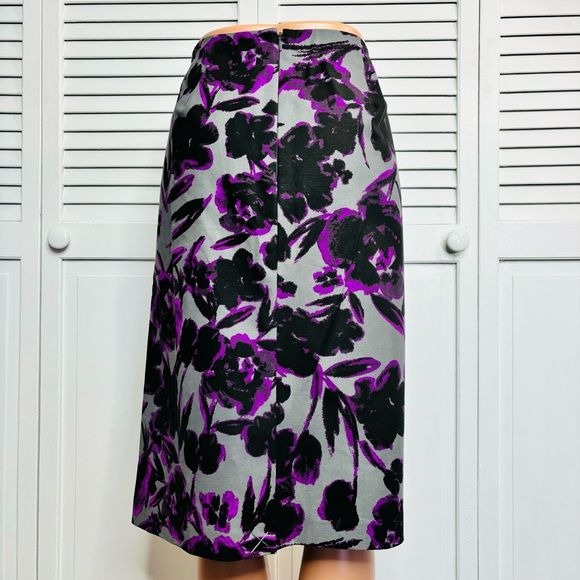 *NEW* LORD & TAYLOR Gray Purple Floral Pencil Skirt Size 12