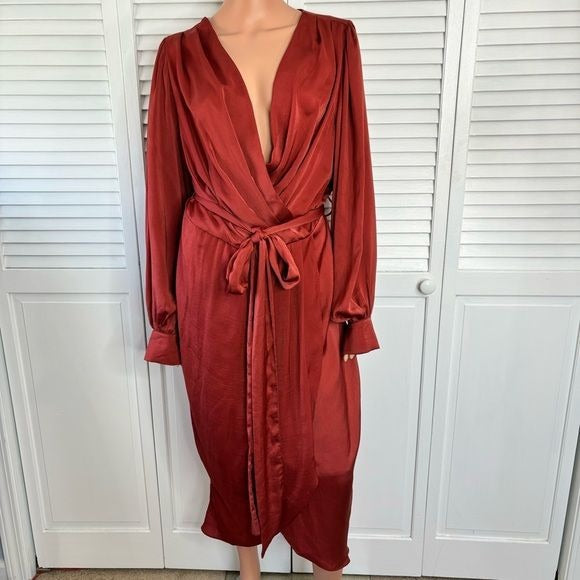 *NEW* CITY CHIC Opulent Toffee Elbow Sleeve Dress Size 14