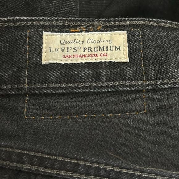 LEVI’S 501 Black Denim Cutoff Raw Hem High Waist Shorts Size 30