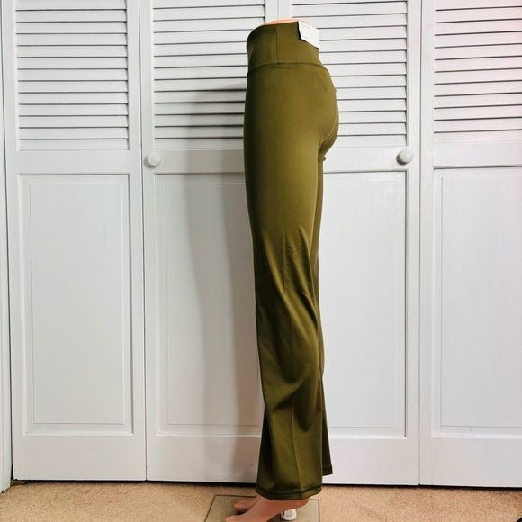 *NEW* AMERICAN EAGLE The Everything High-Waisted Green Flare Legging Size Small