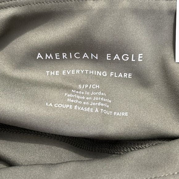 *NEW* AMERICAN EAGLE The Everything High-Waisted Green Flare Legging Size Small